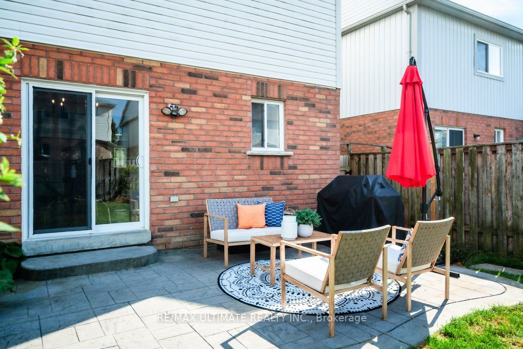 53 Juneau Cres