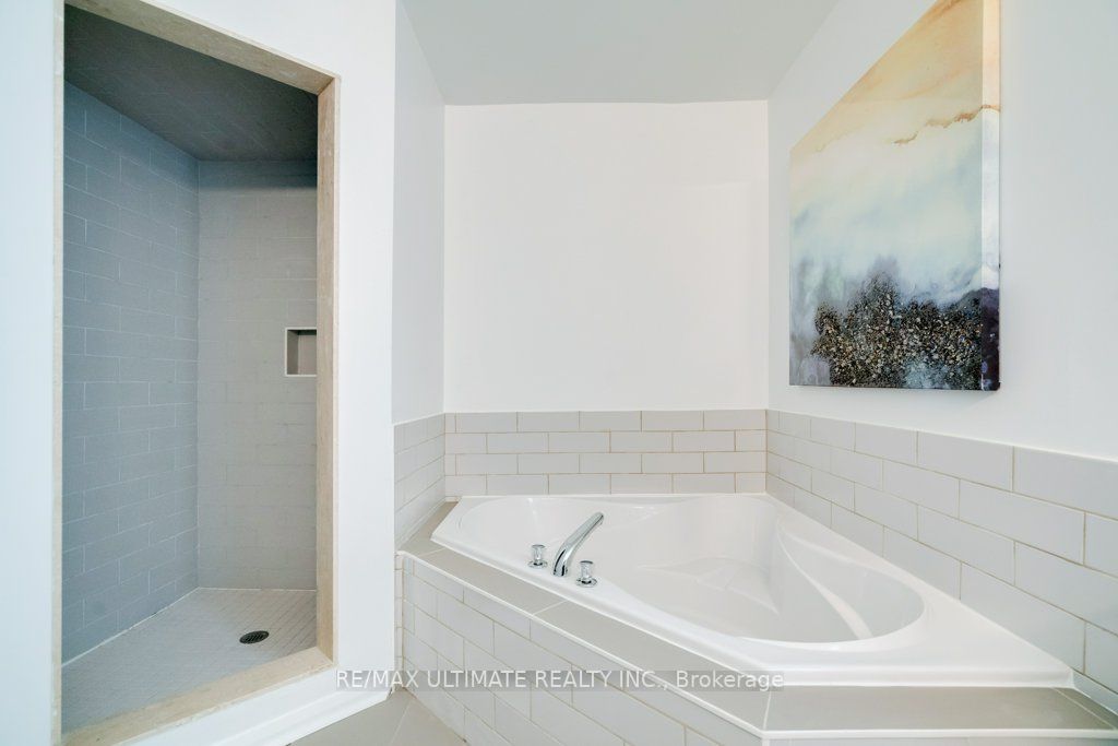53 Juneau Cres
