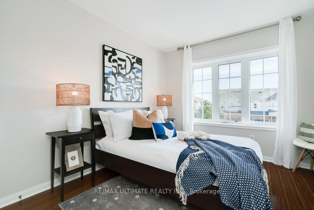 53 Juneau Cres