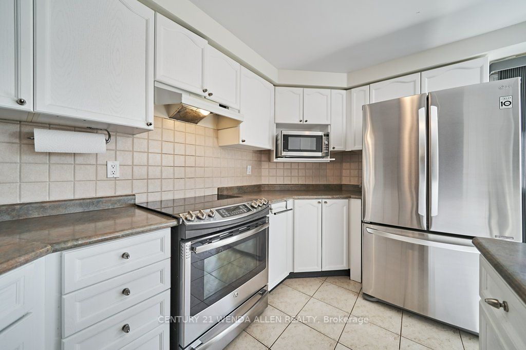 27 Bonathon Cres