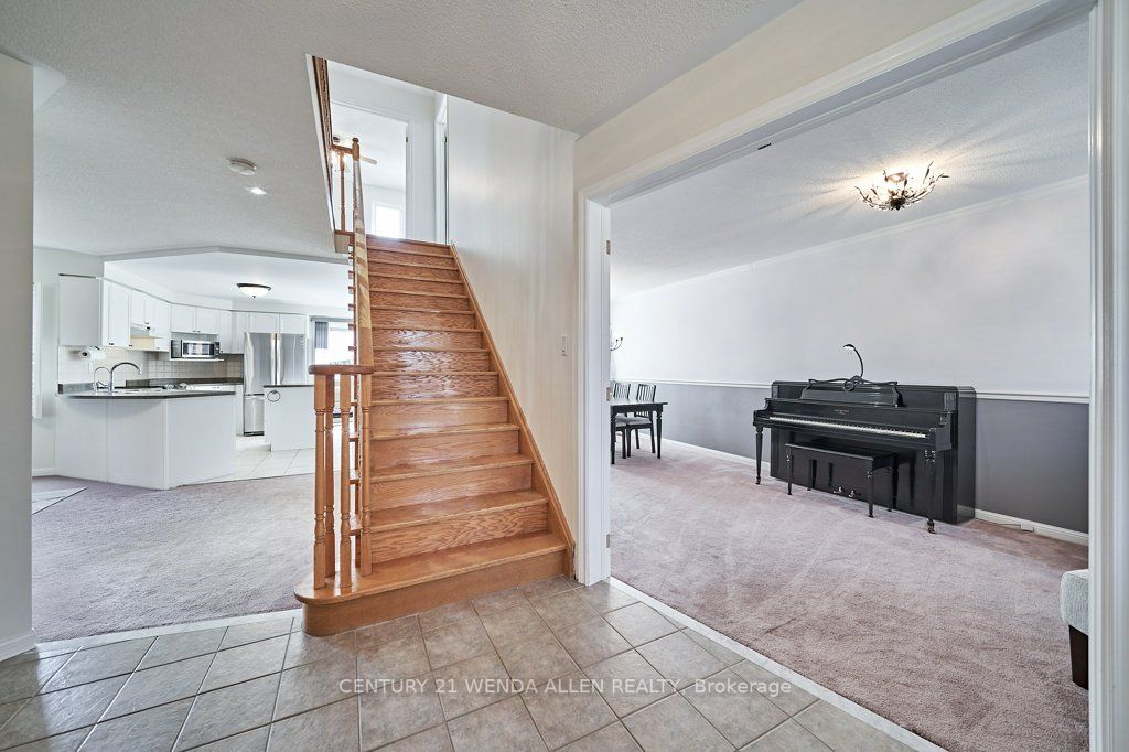 27 Bonathon Cres