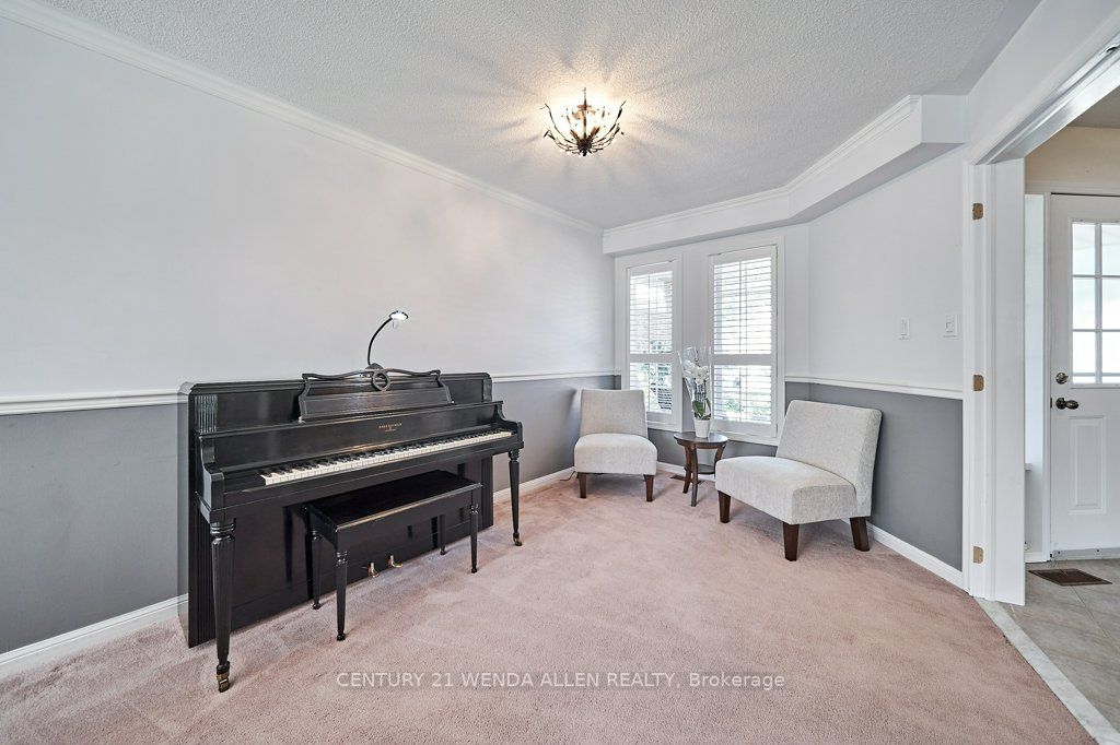 27 Bonathon Cres