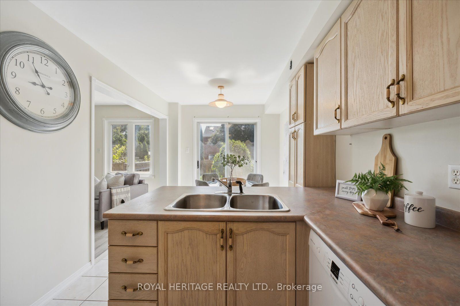 54 Zachary Pl