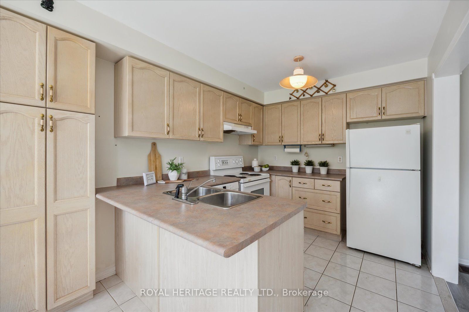 54 Zachary Pl