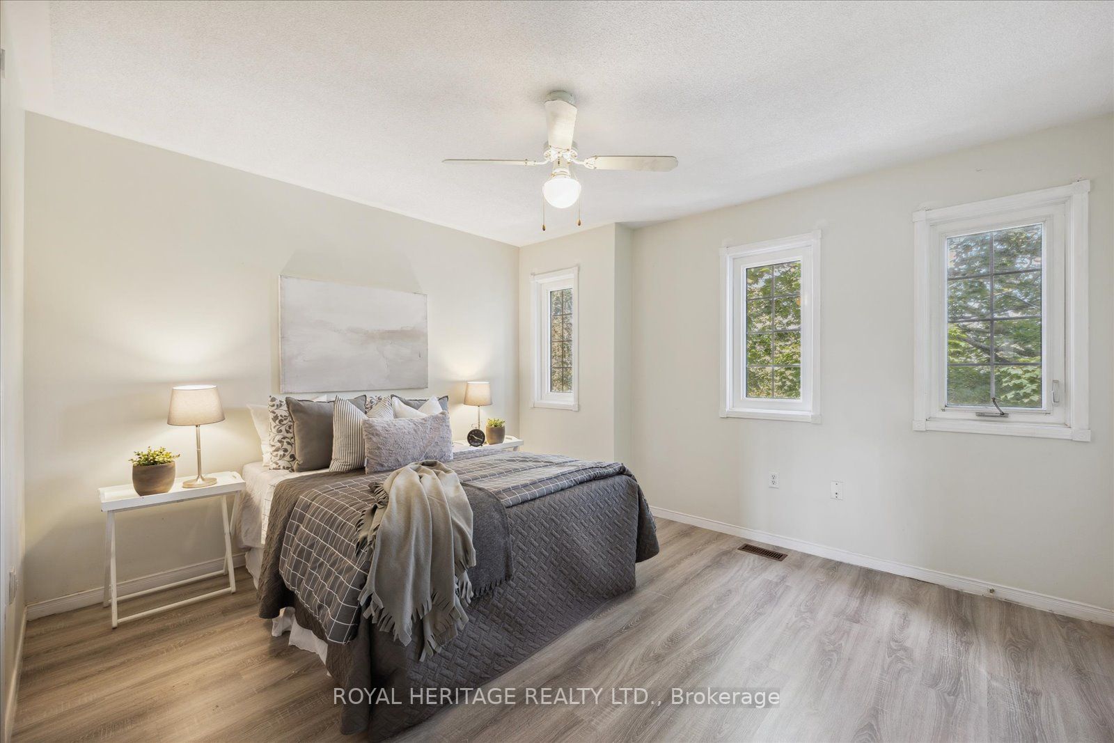 54 Zachary Pl
