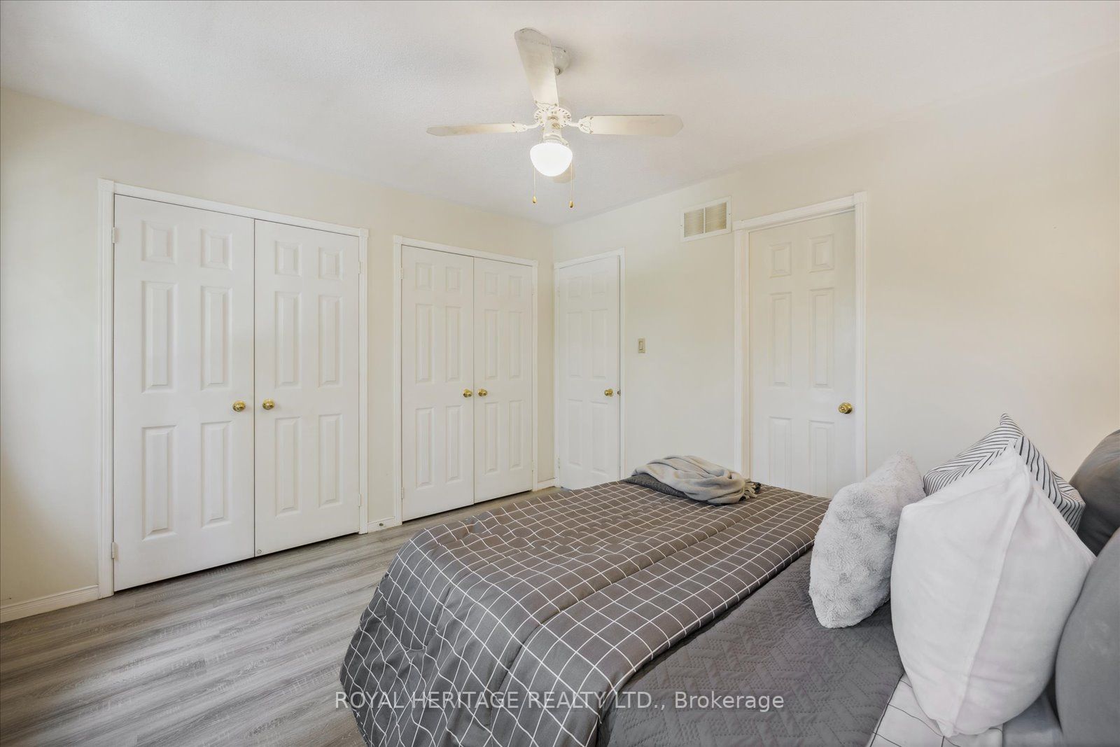 54 Zachary Pl