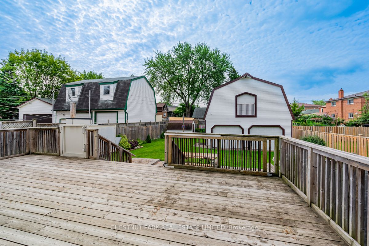 9 Kenmore Dr