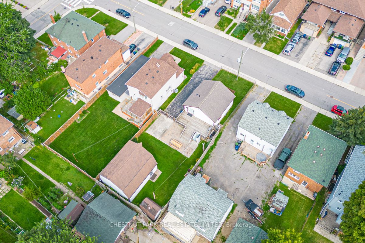 9 Kenmore Dr