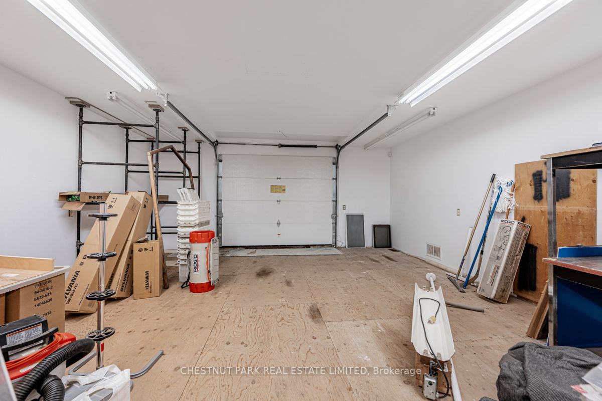 9 Kenmore Dr