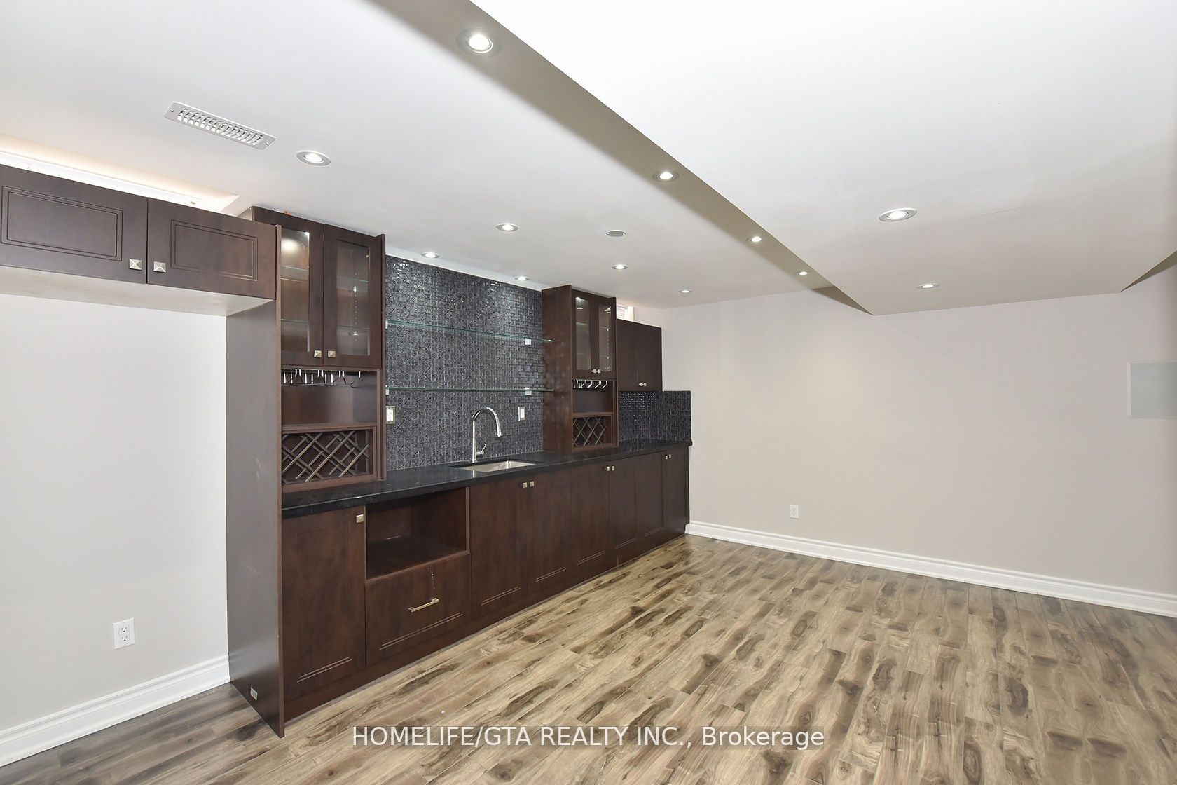 31 Ainley Road
