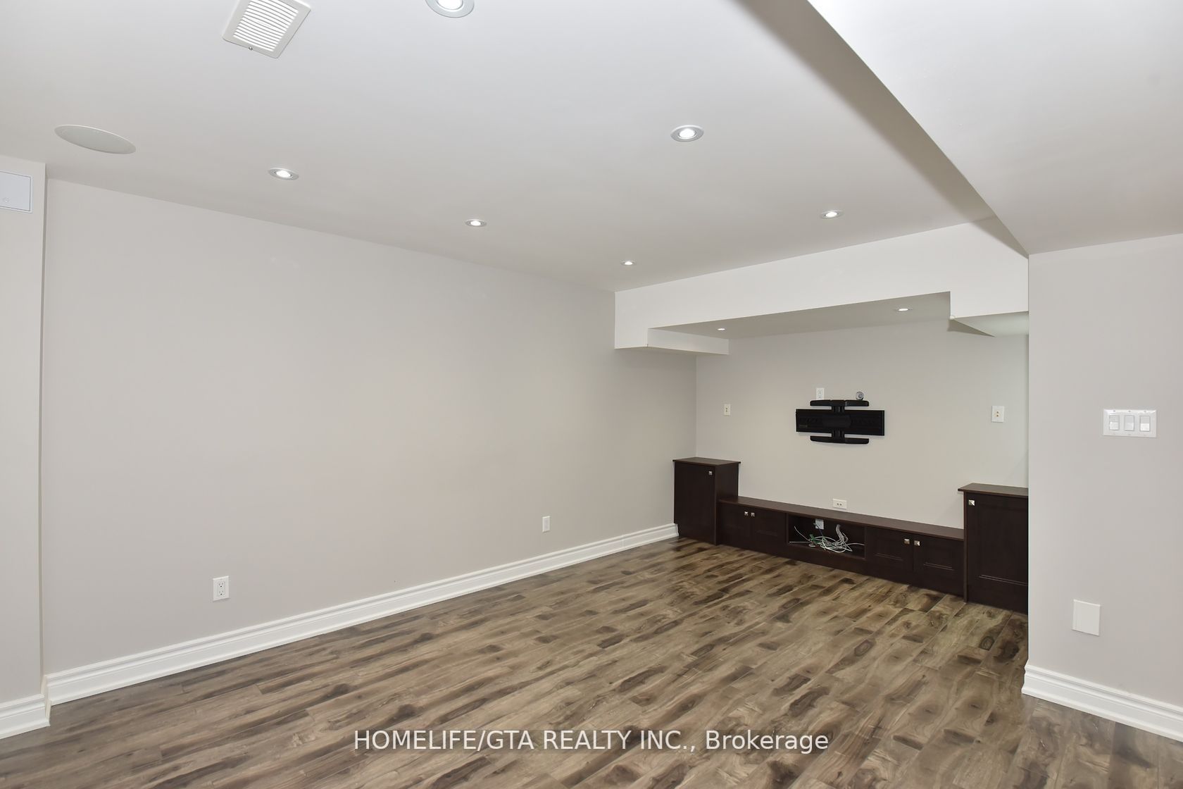 31 Ainley Road