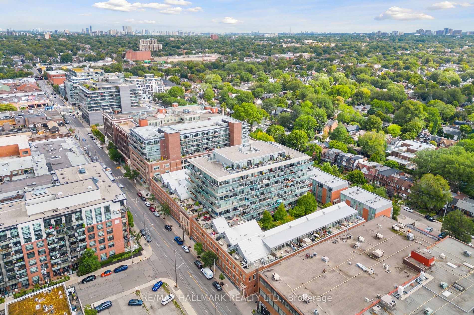 201 Carlaw Ave, #254