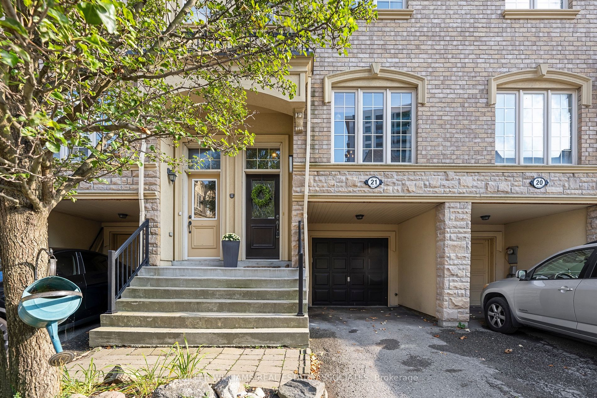 1250 St. Martins Dr, #21