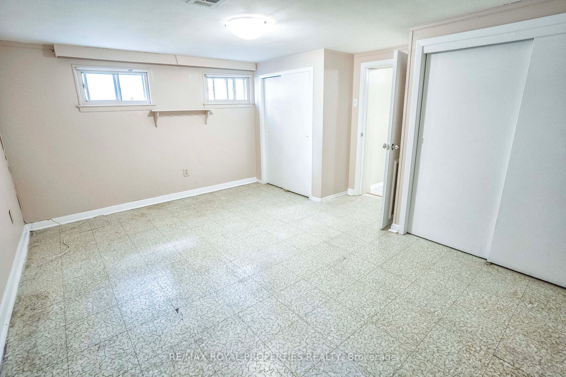 38 Clementine Sq