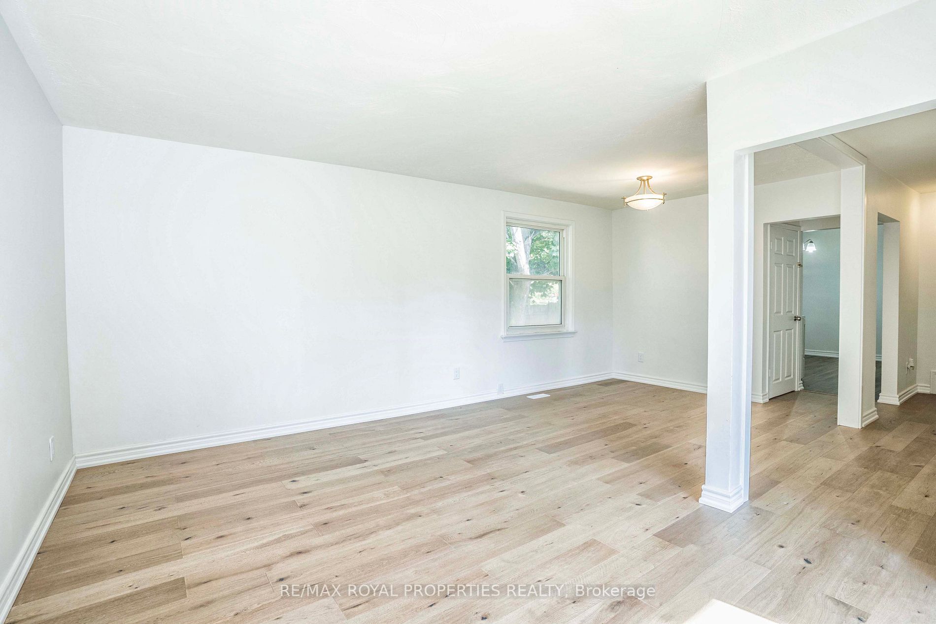 38 Clementine Sq