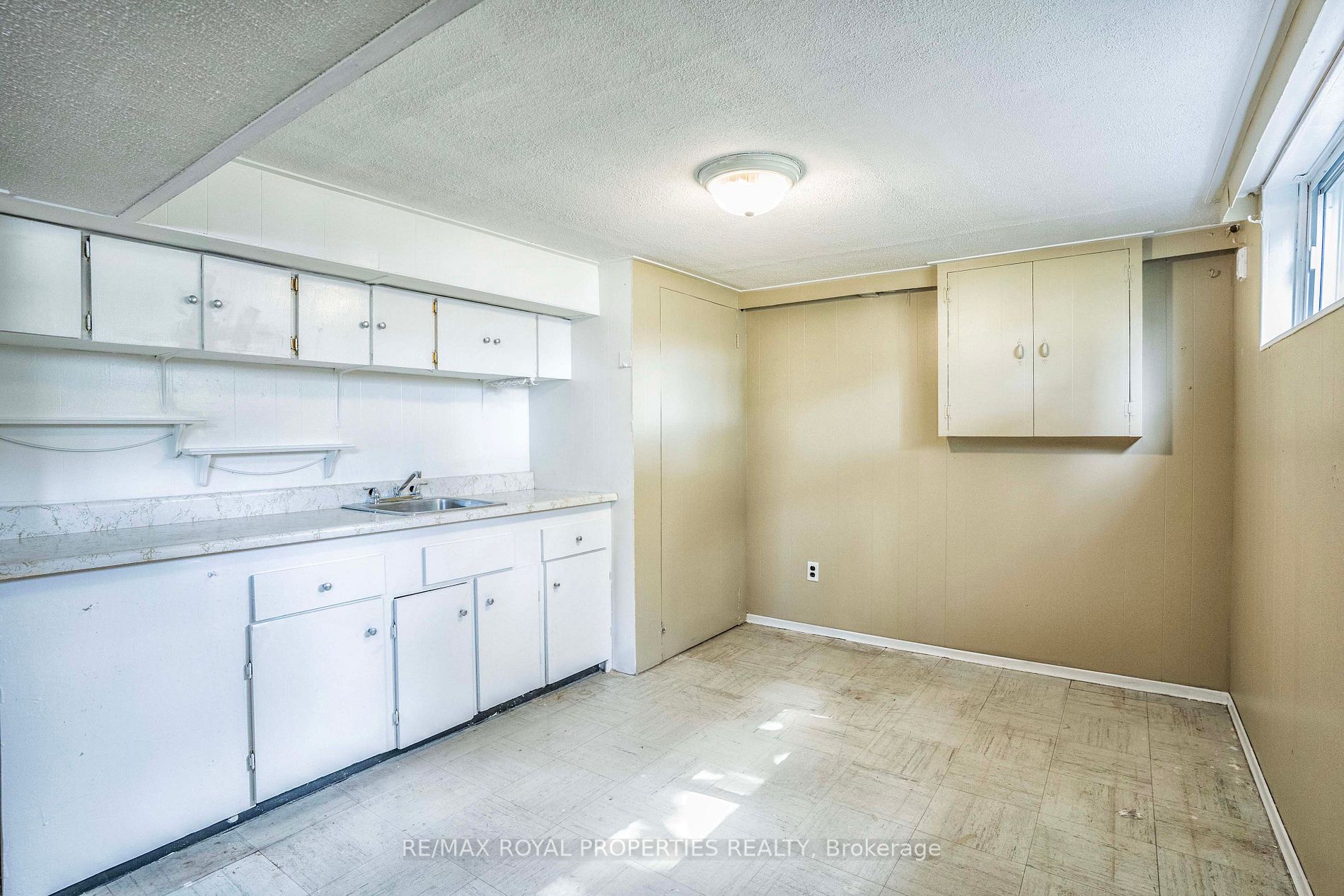 38 Clementine Sq
