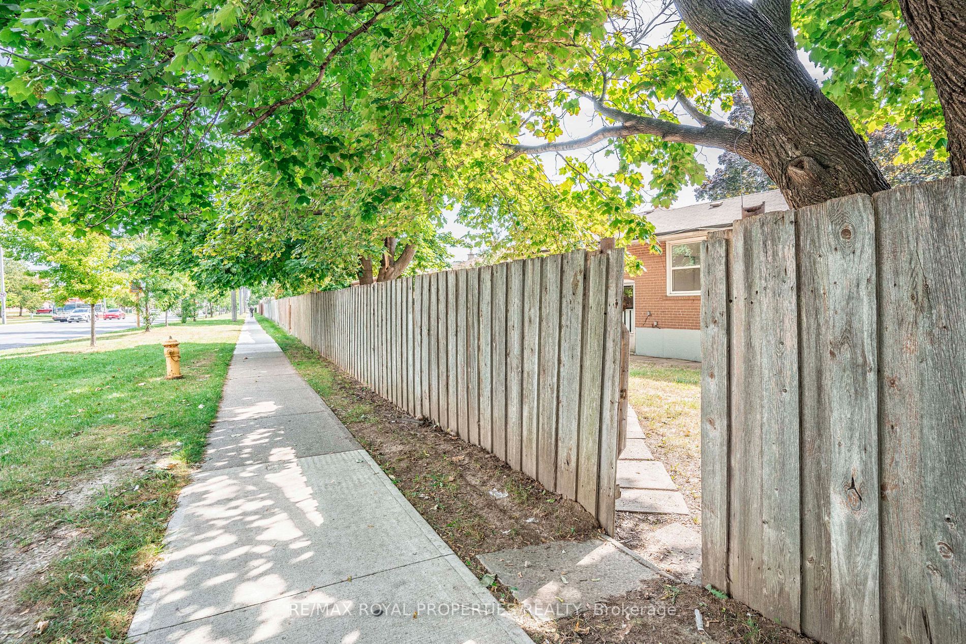 38 Clementine Sq