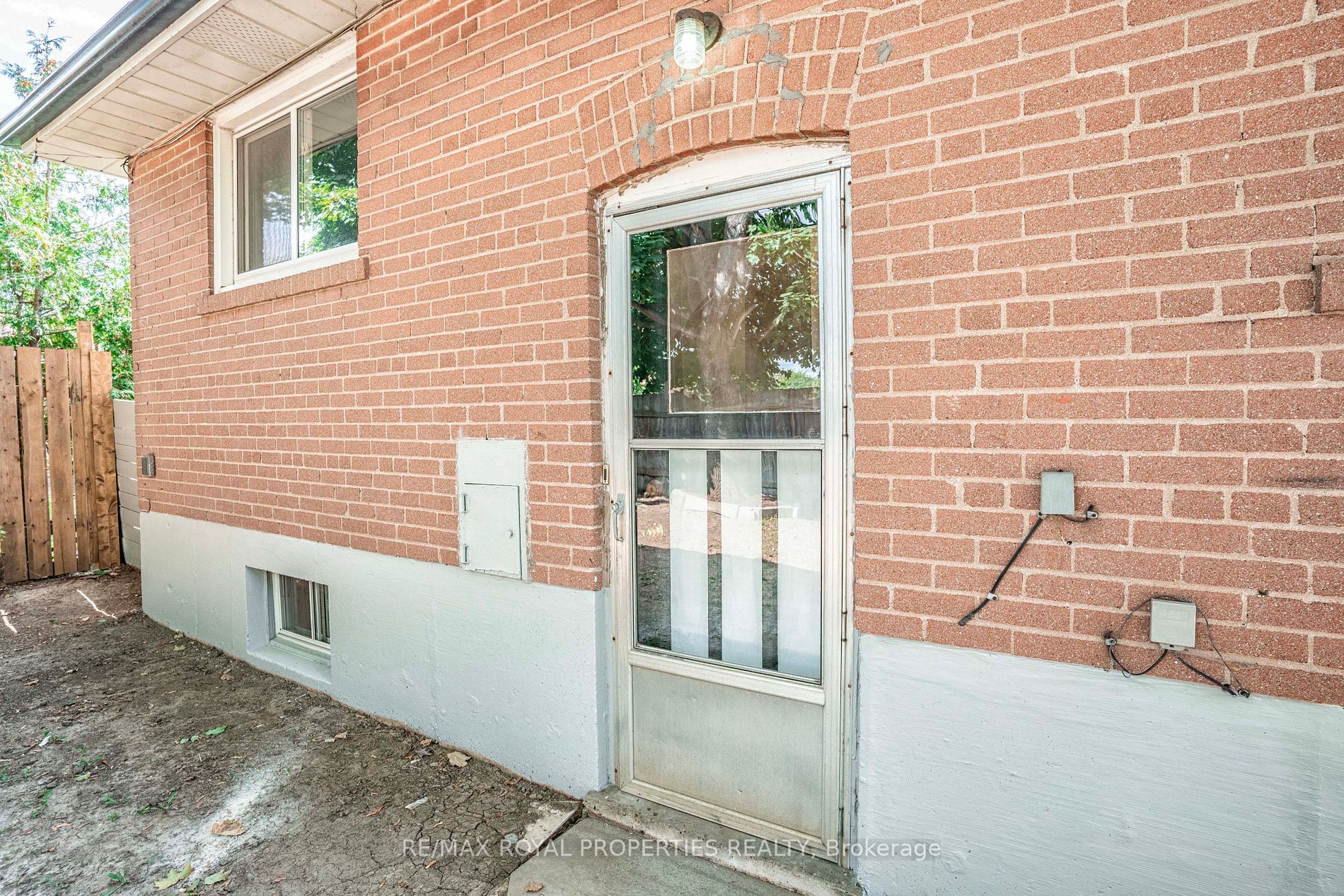 38 Clementine Sq