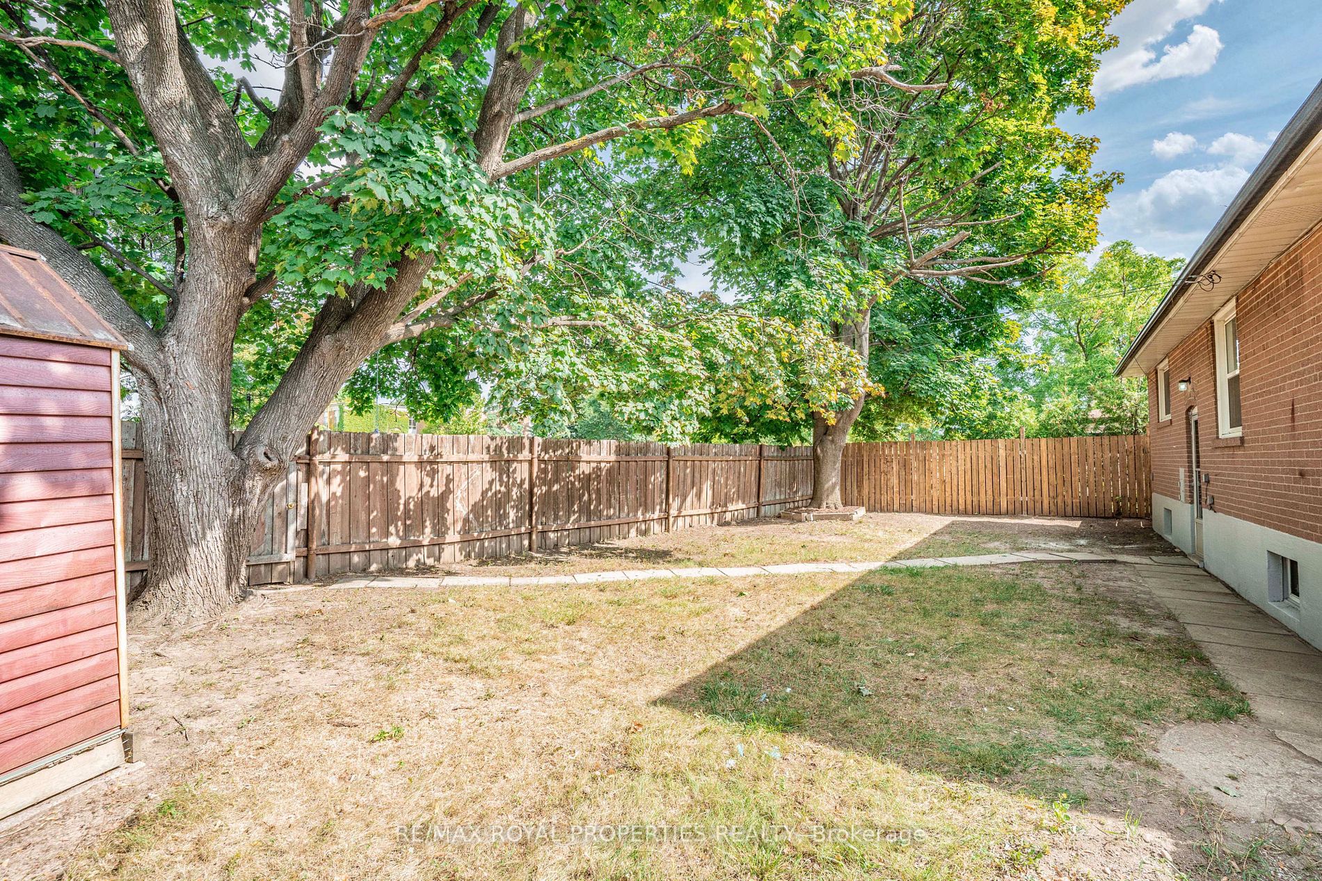 38 Clementine Sq