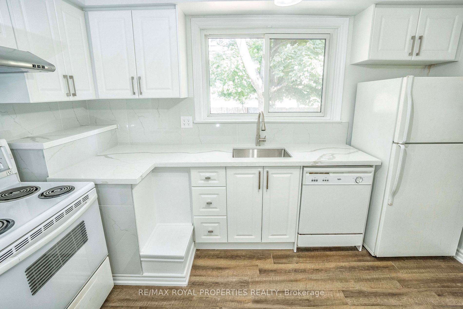 38 Clementine Sq