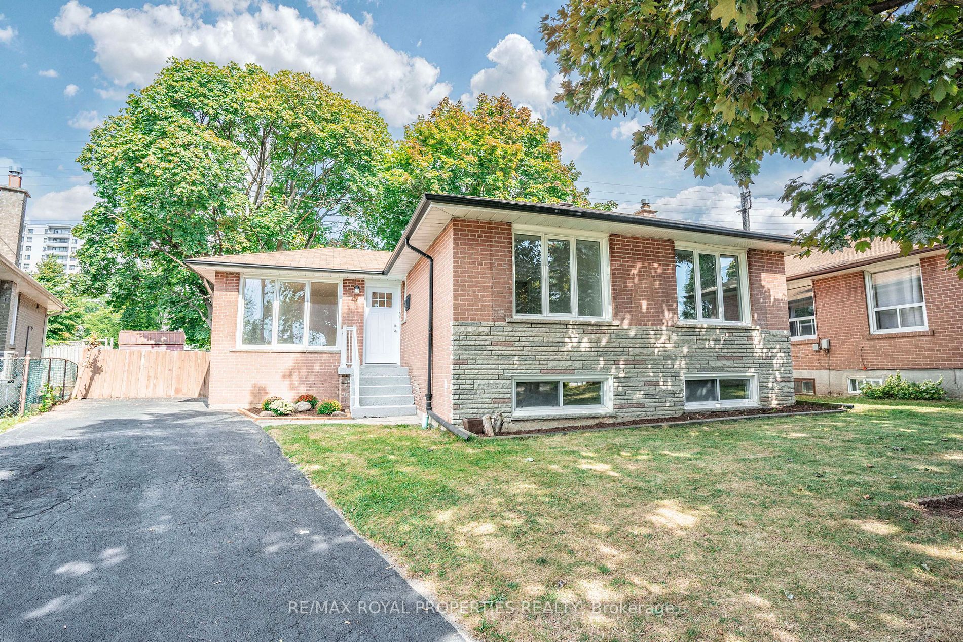 38 Clementine Sq