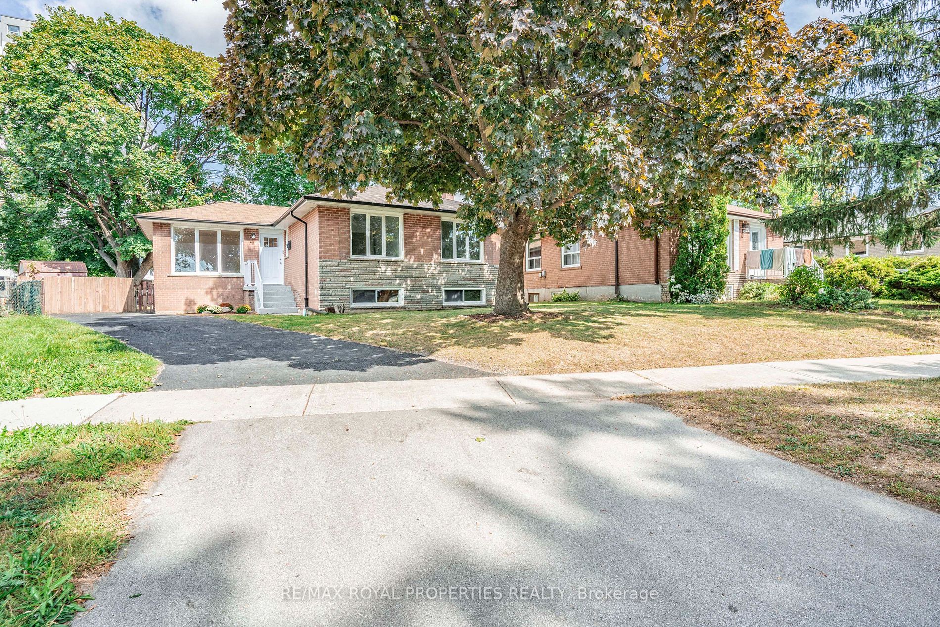 38 Clementine Sq