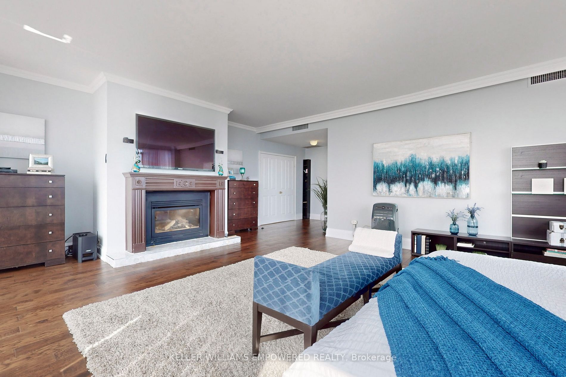 45 Cumberland Lane, #Ph900