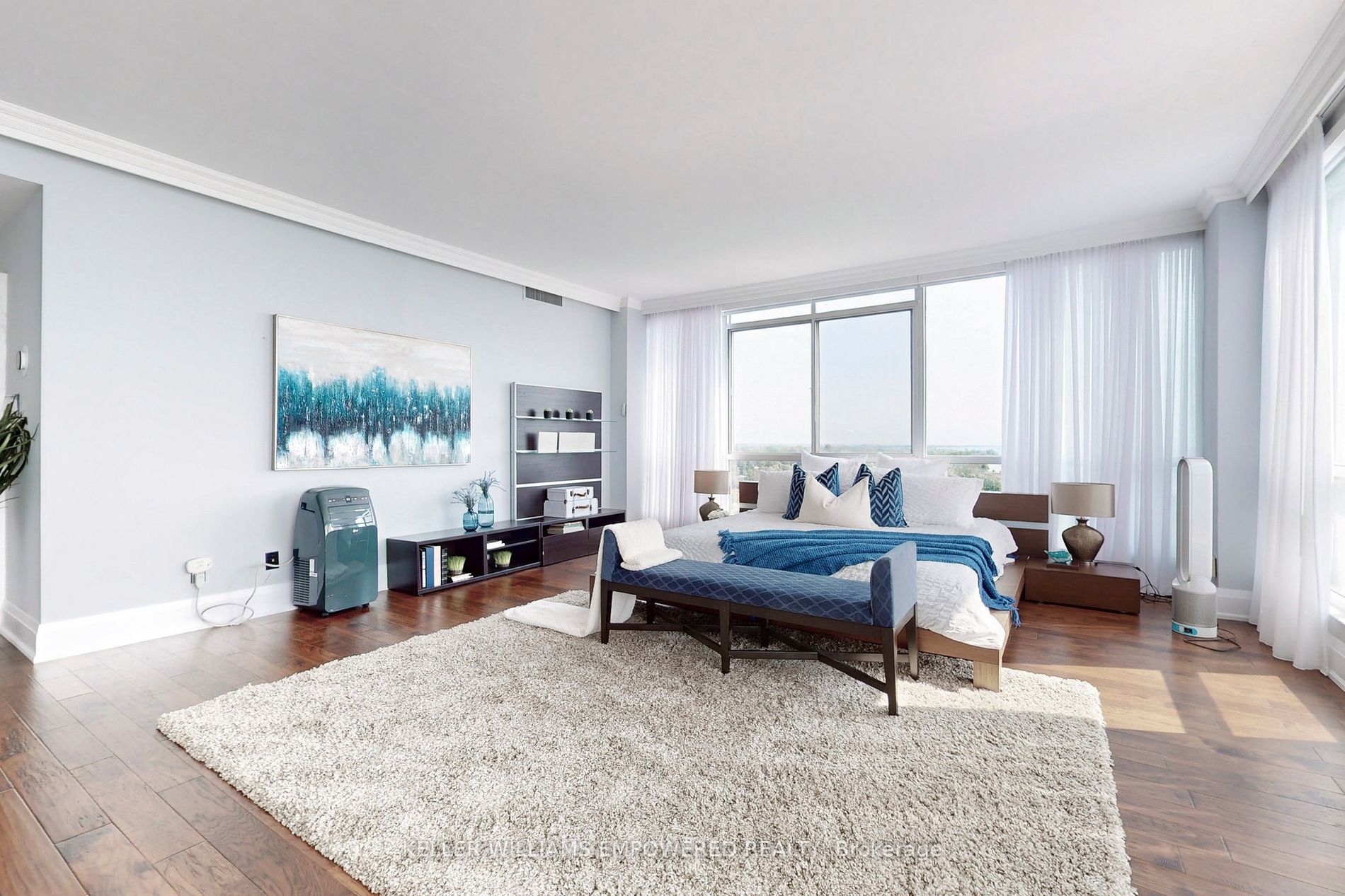 45 Cumberland Lane, #Ph900