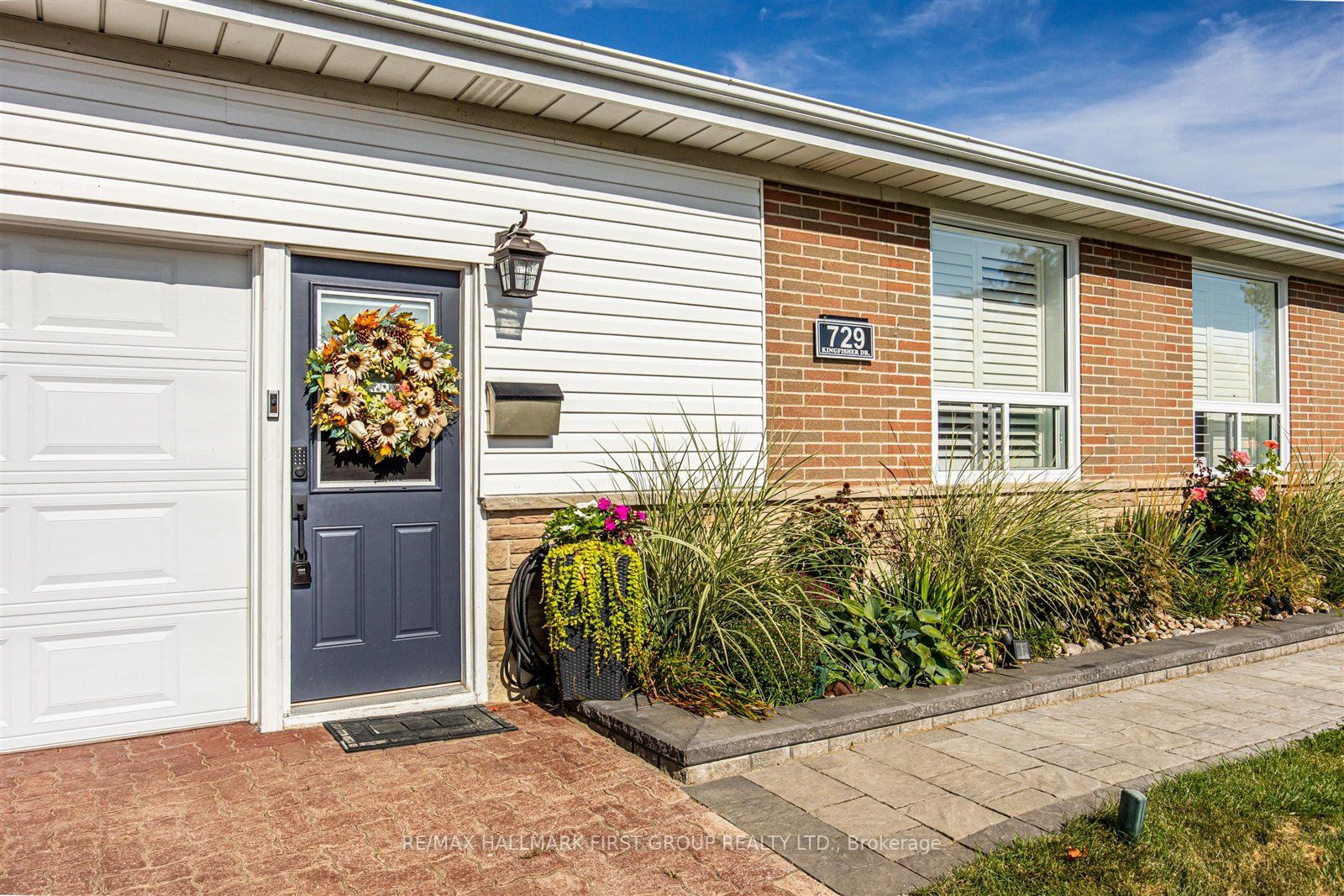 729 Kingfisher Dr