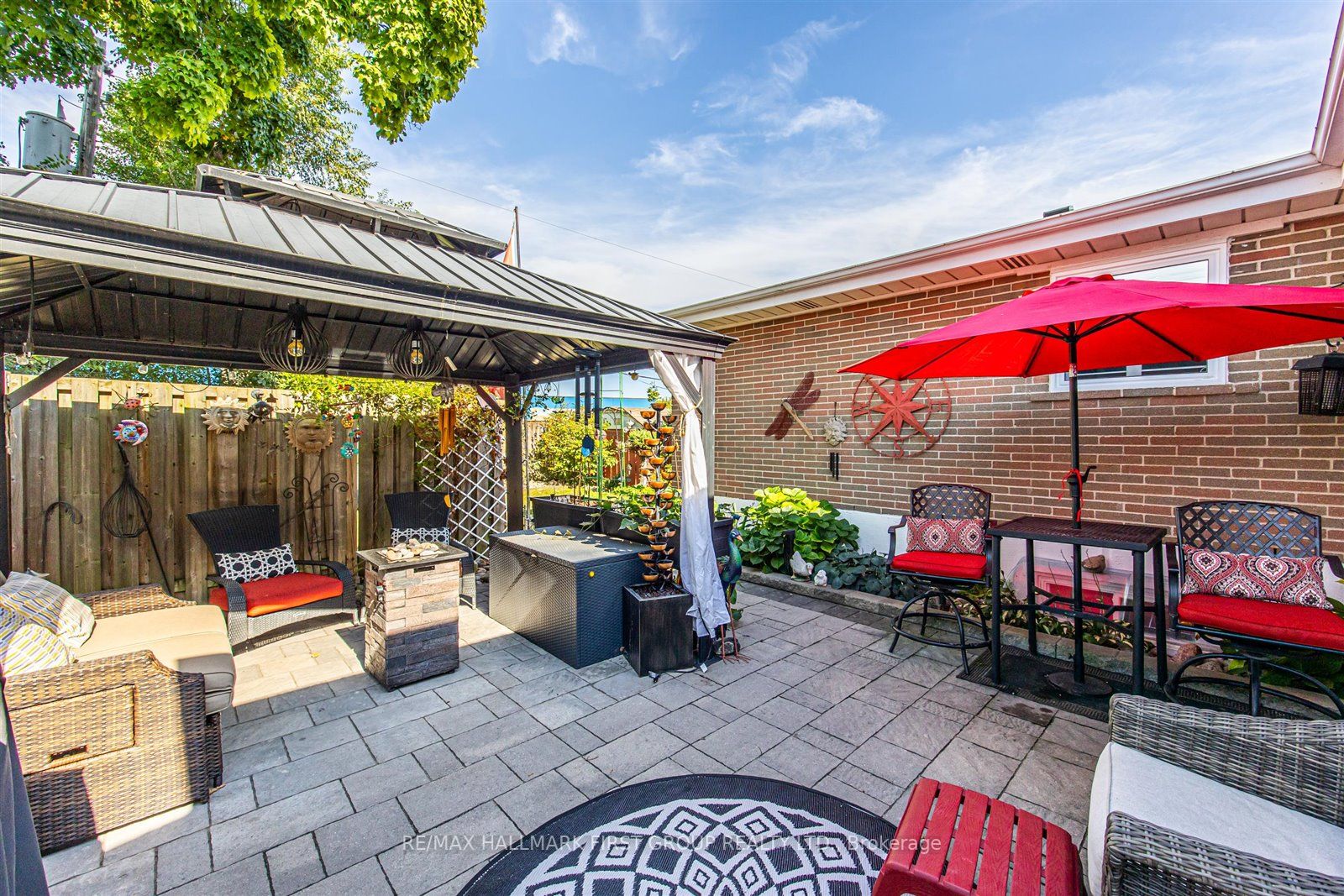 729 Kingfisher Dr