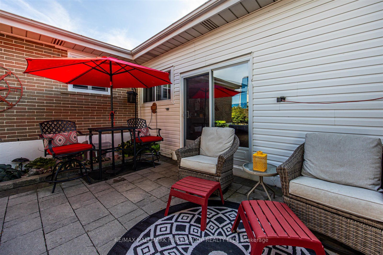 729 Kingfisher Dr