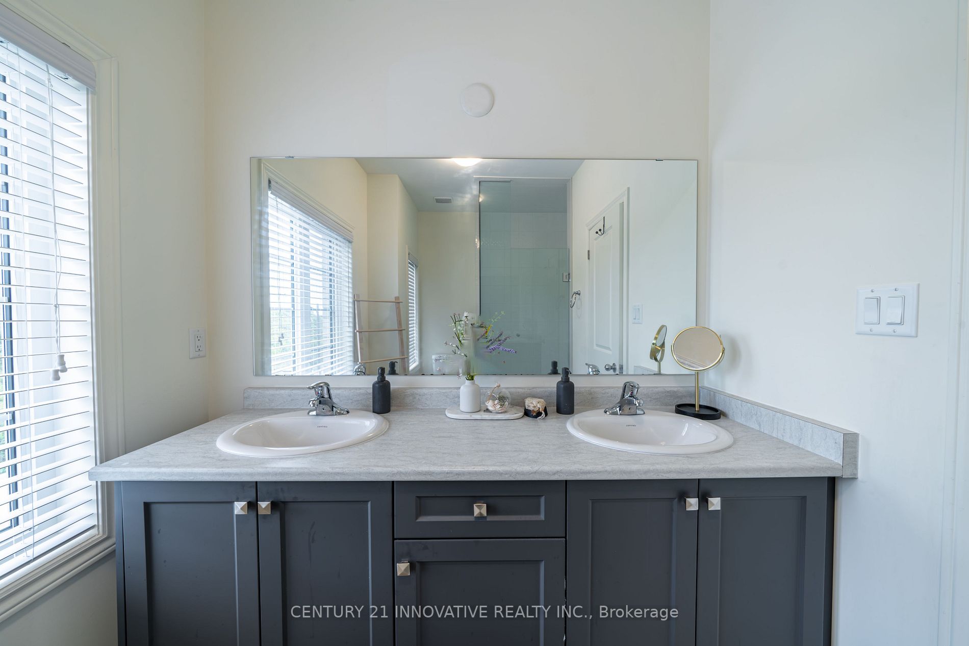 116 Ogston Cres