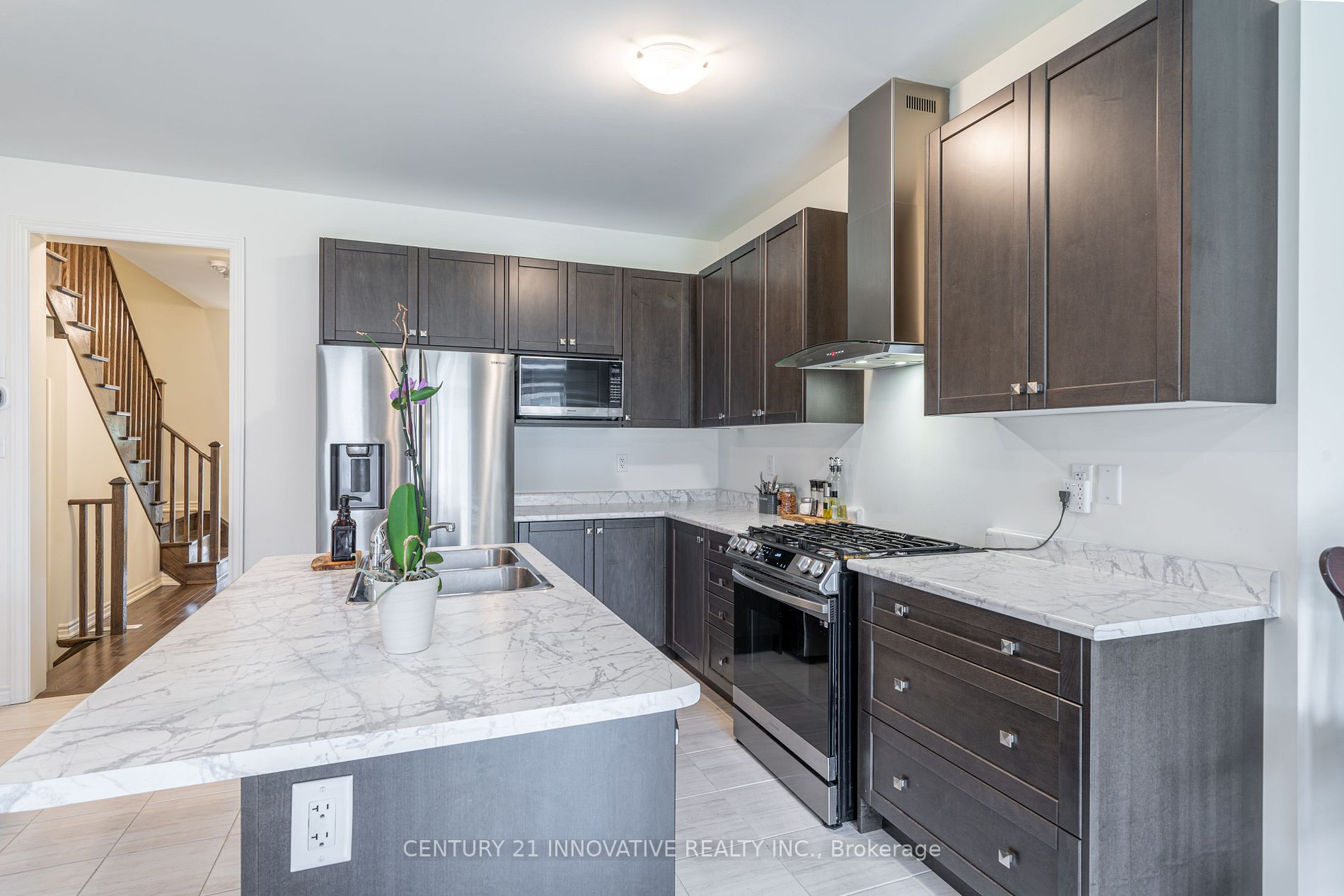 116 Ogston Cres