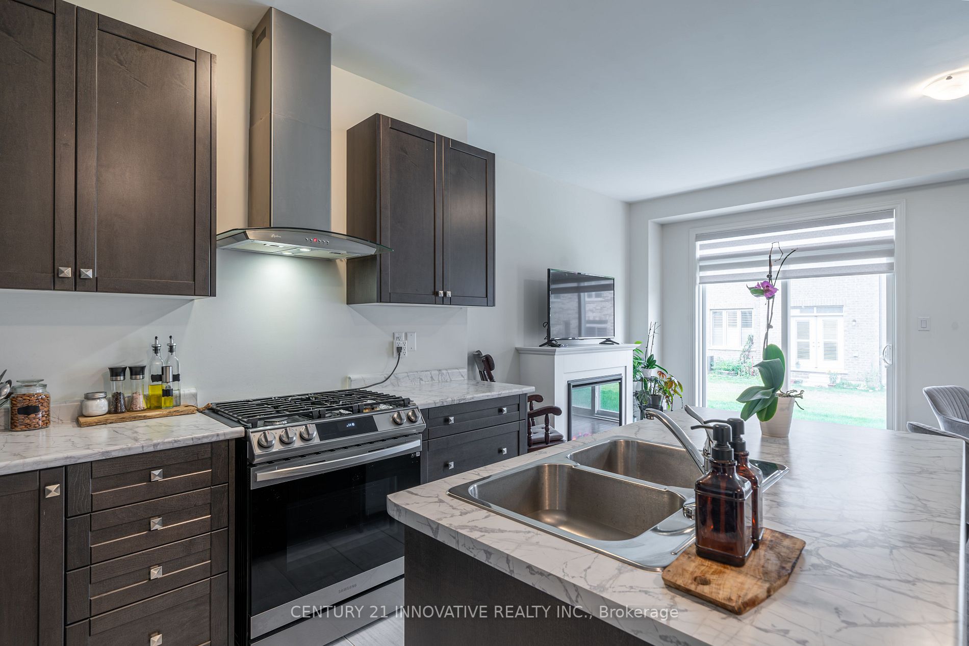 116 Ogston Cres