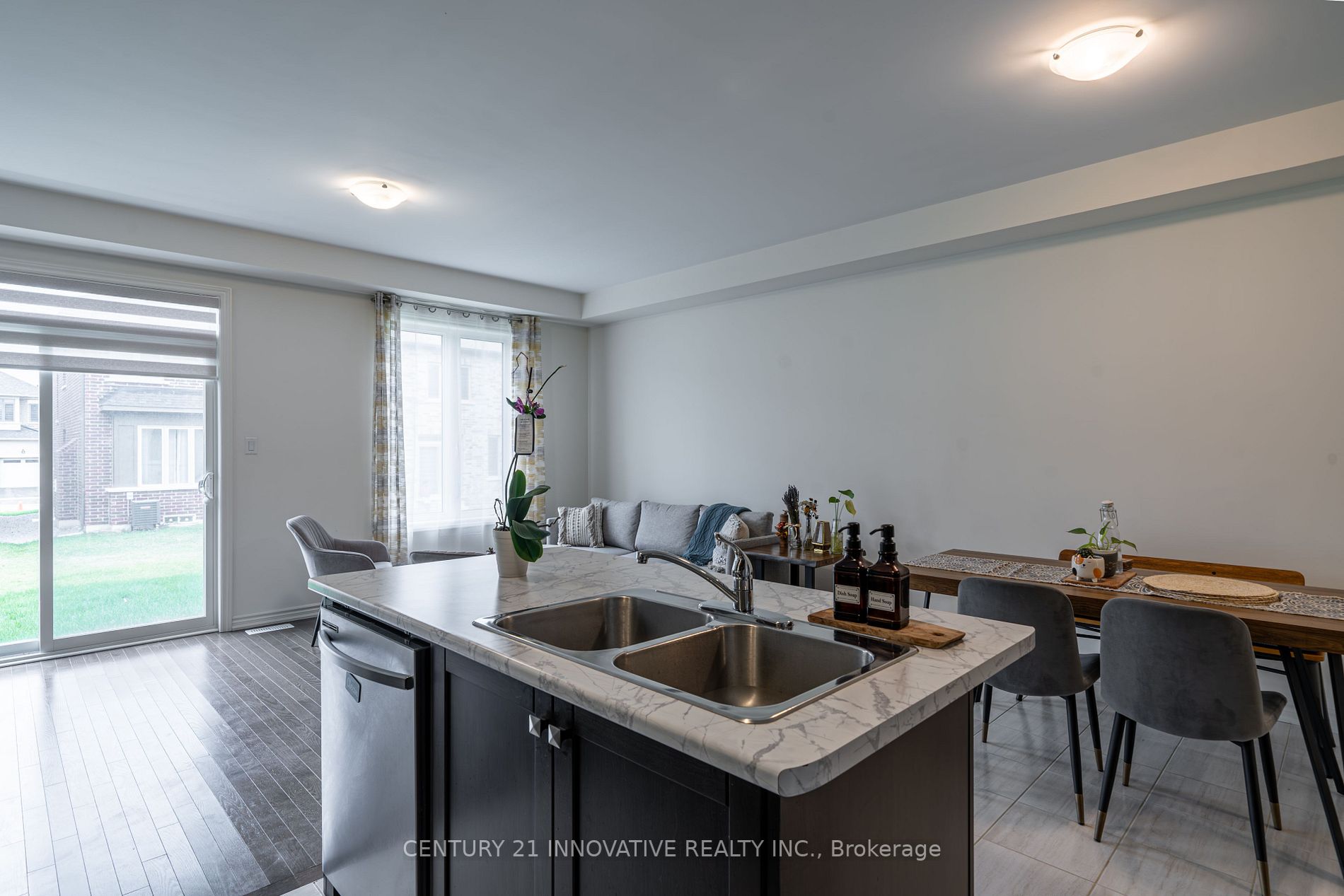 116 Ogston Cres