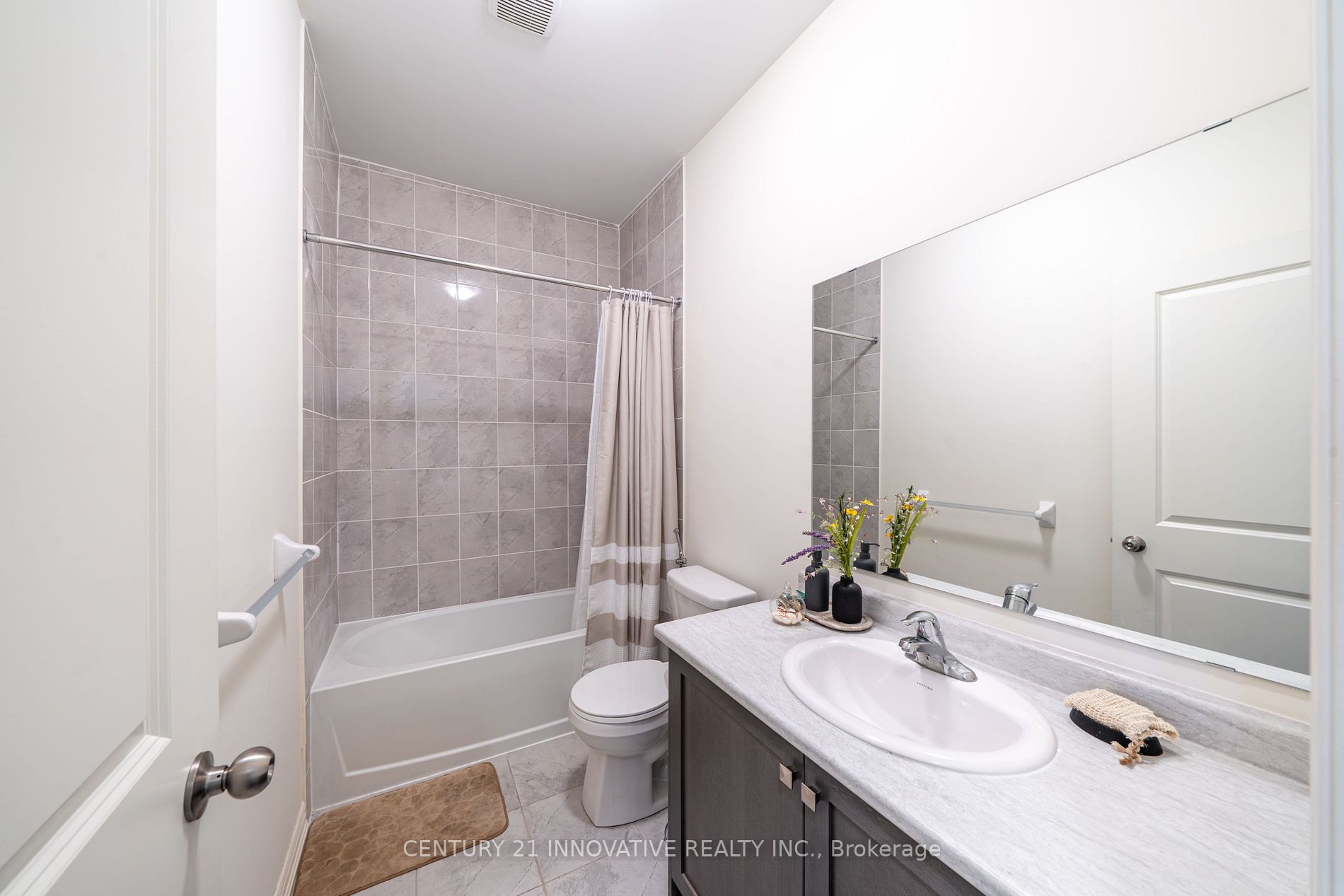 116 Ogston Cres