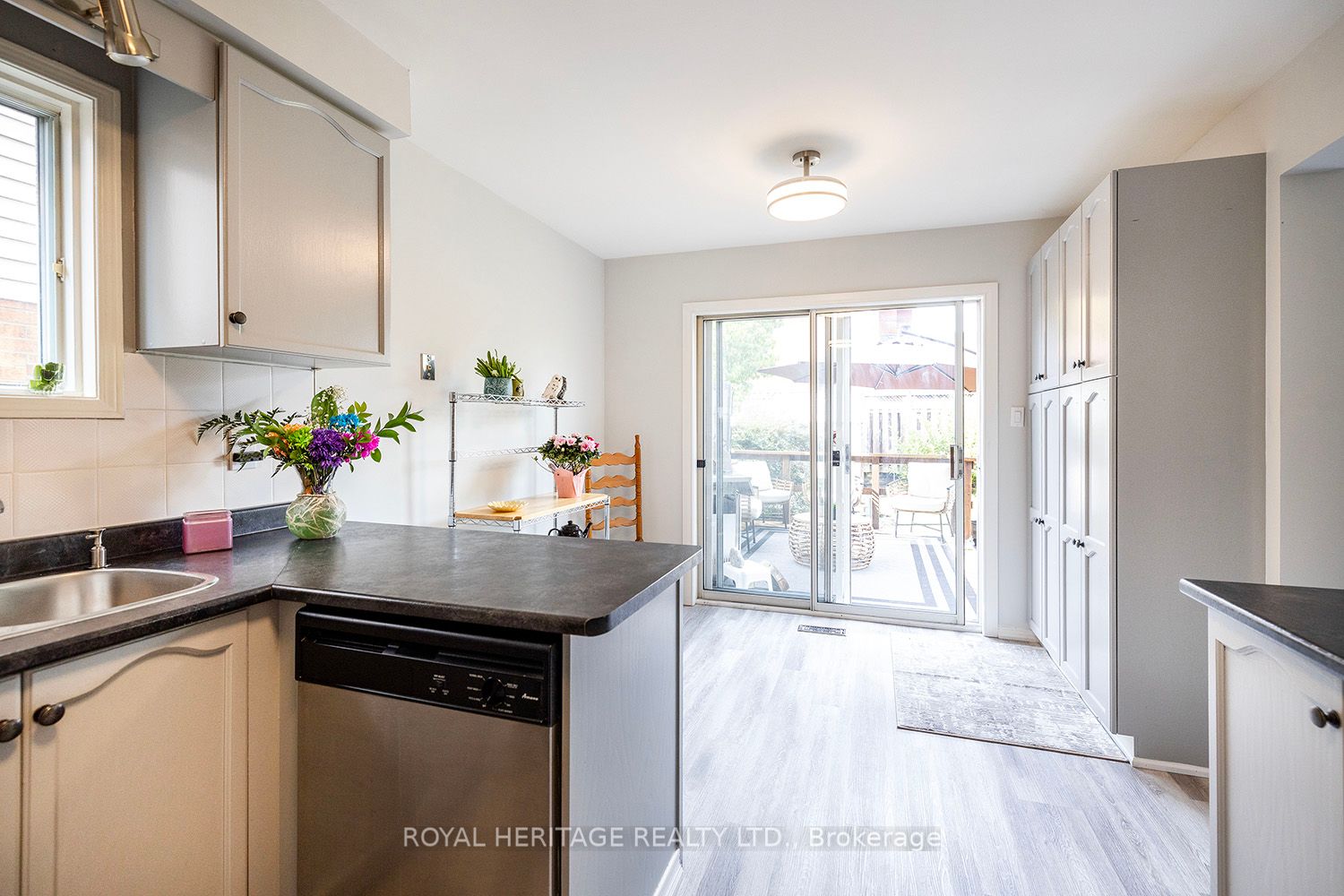 75 Hartrick Pl
