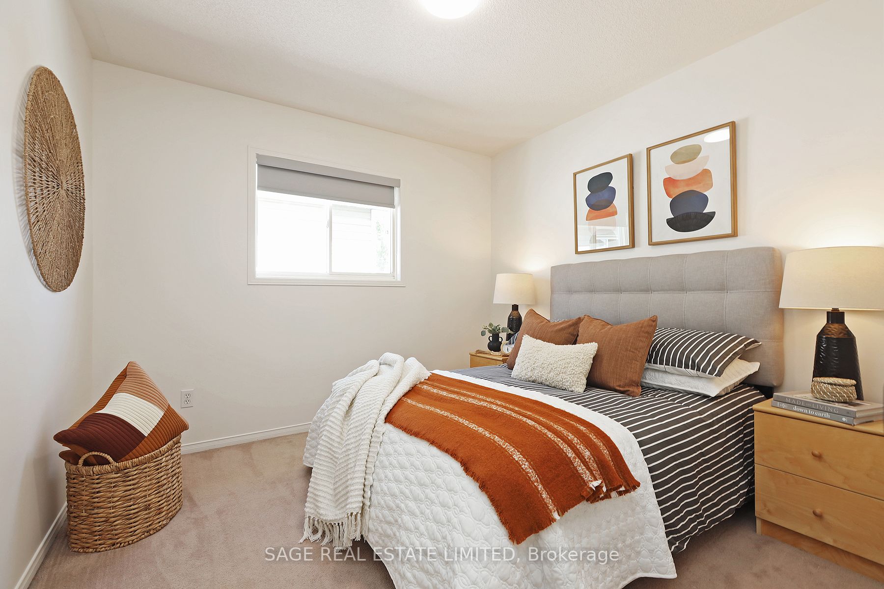 11 Rustwood St