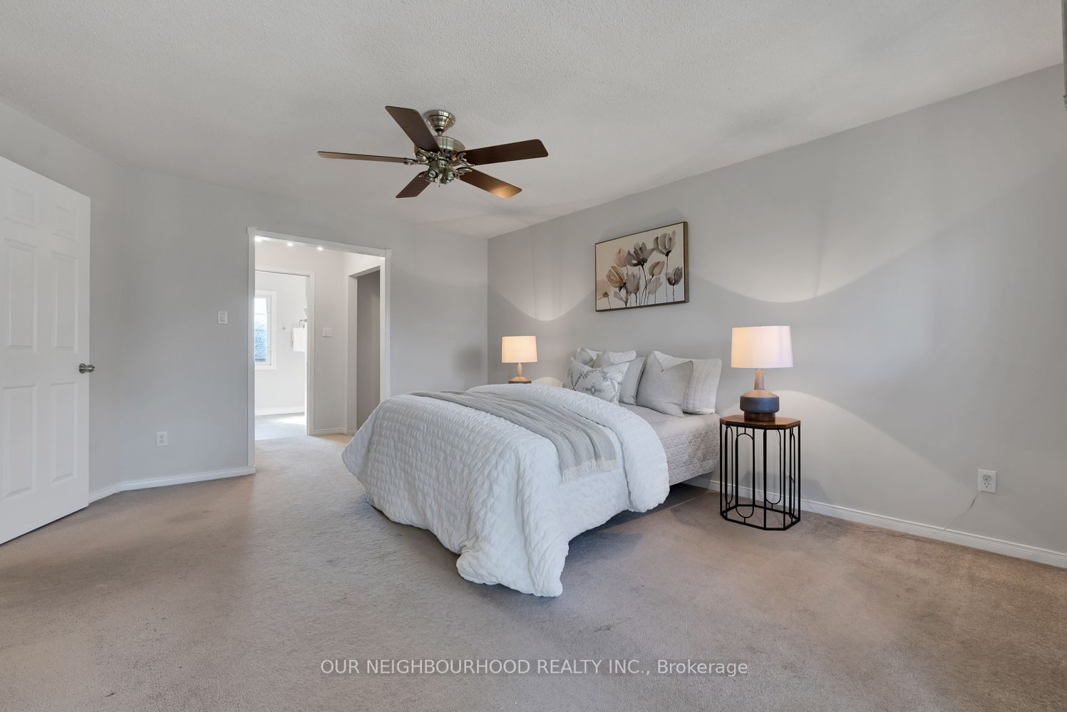 25 Lillian Cres