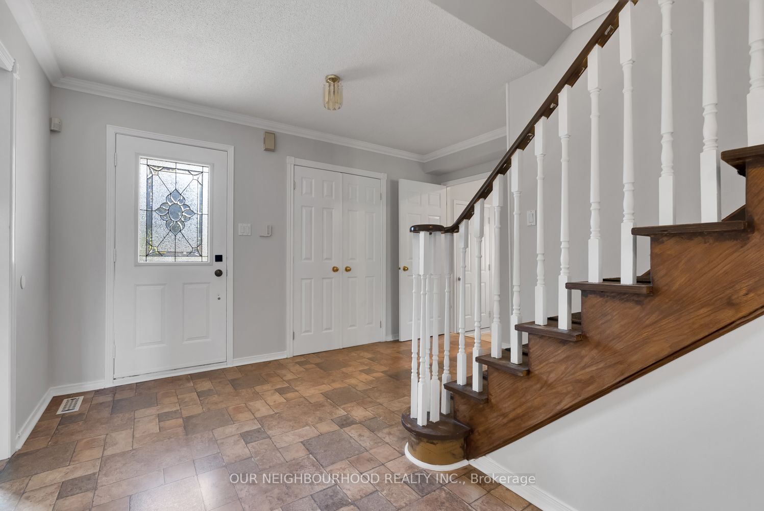 25 Lillian Cres