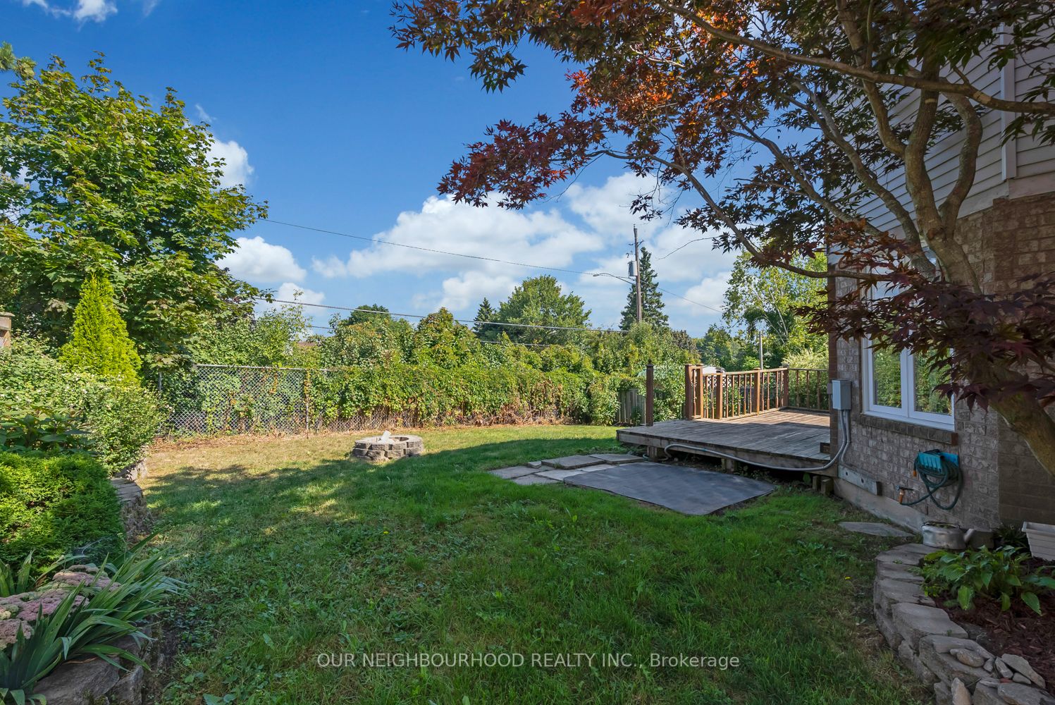 25 Lillian Cres