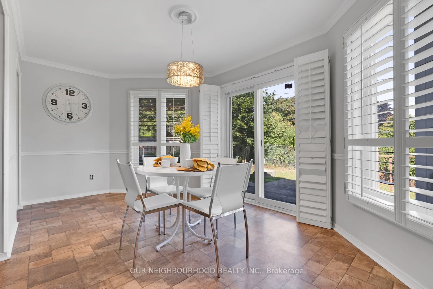 25 Lillian Cres