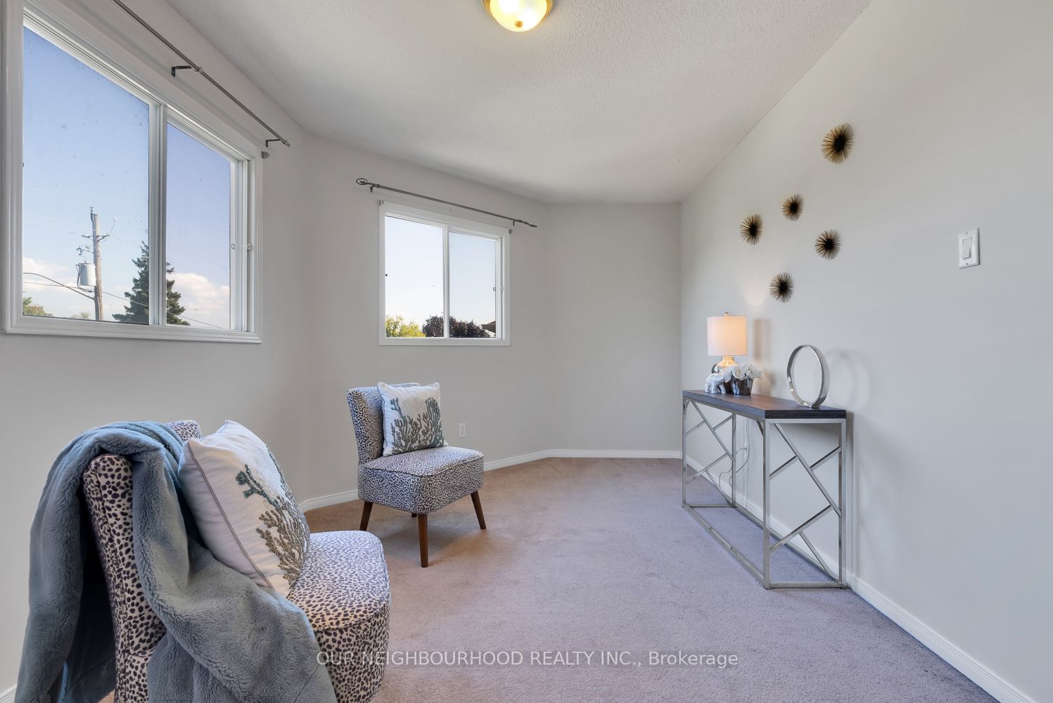 25 Lillian Cres