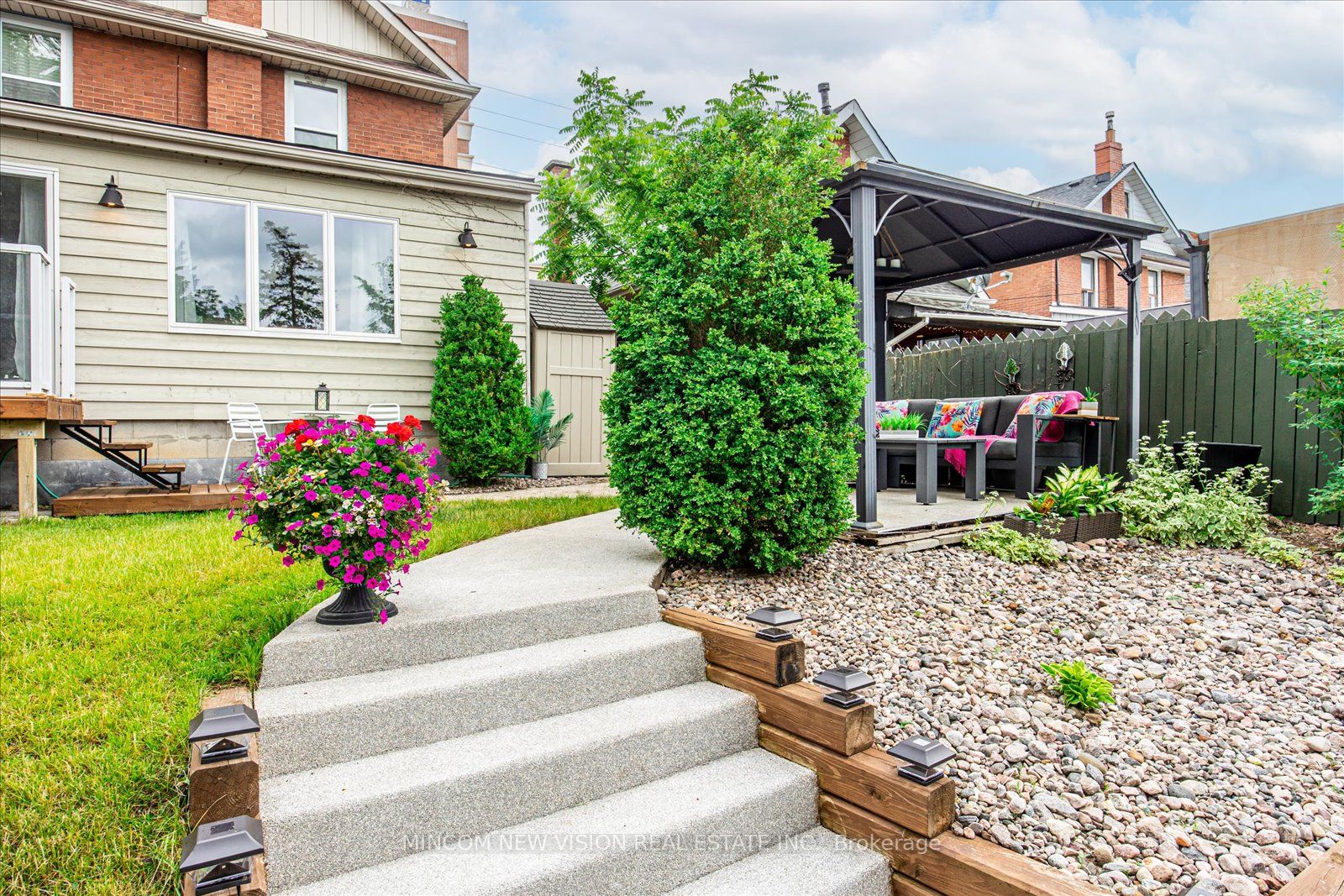 312 Golf St