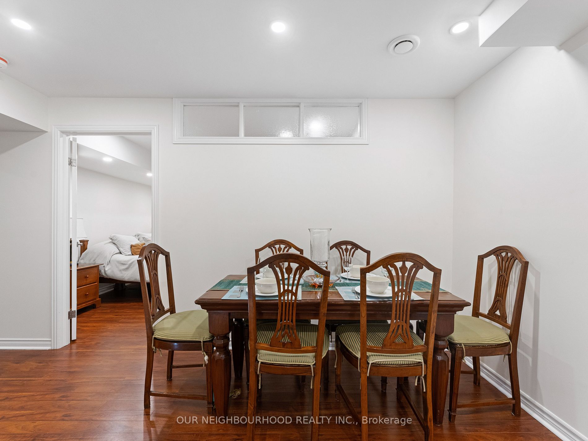 132 Cove Rd, #Bsmt