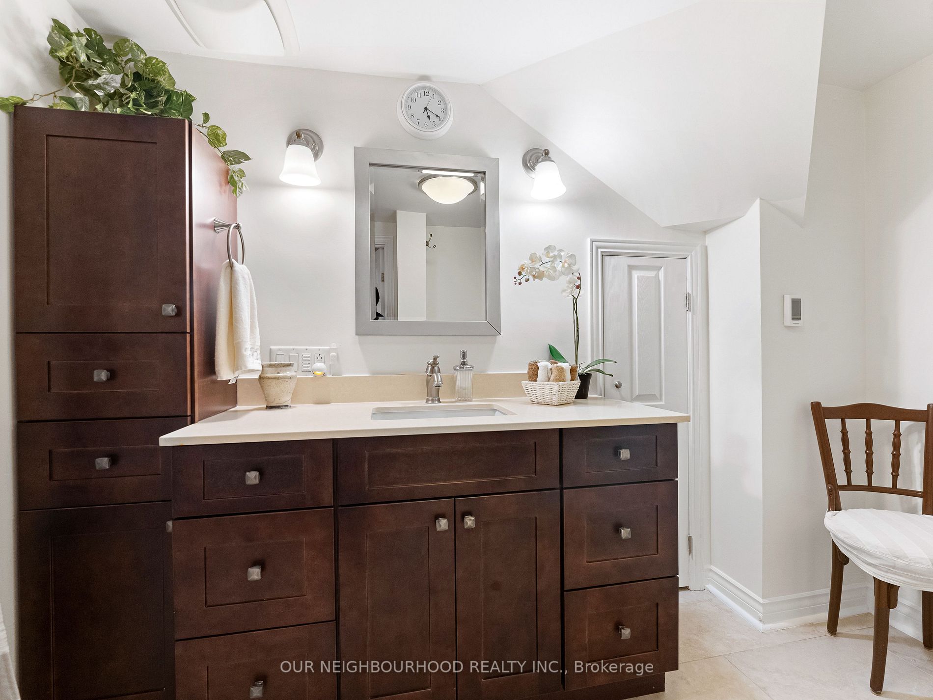 132 Cove Rd, #Bsmt