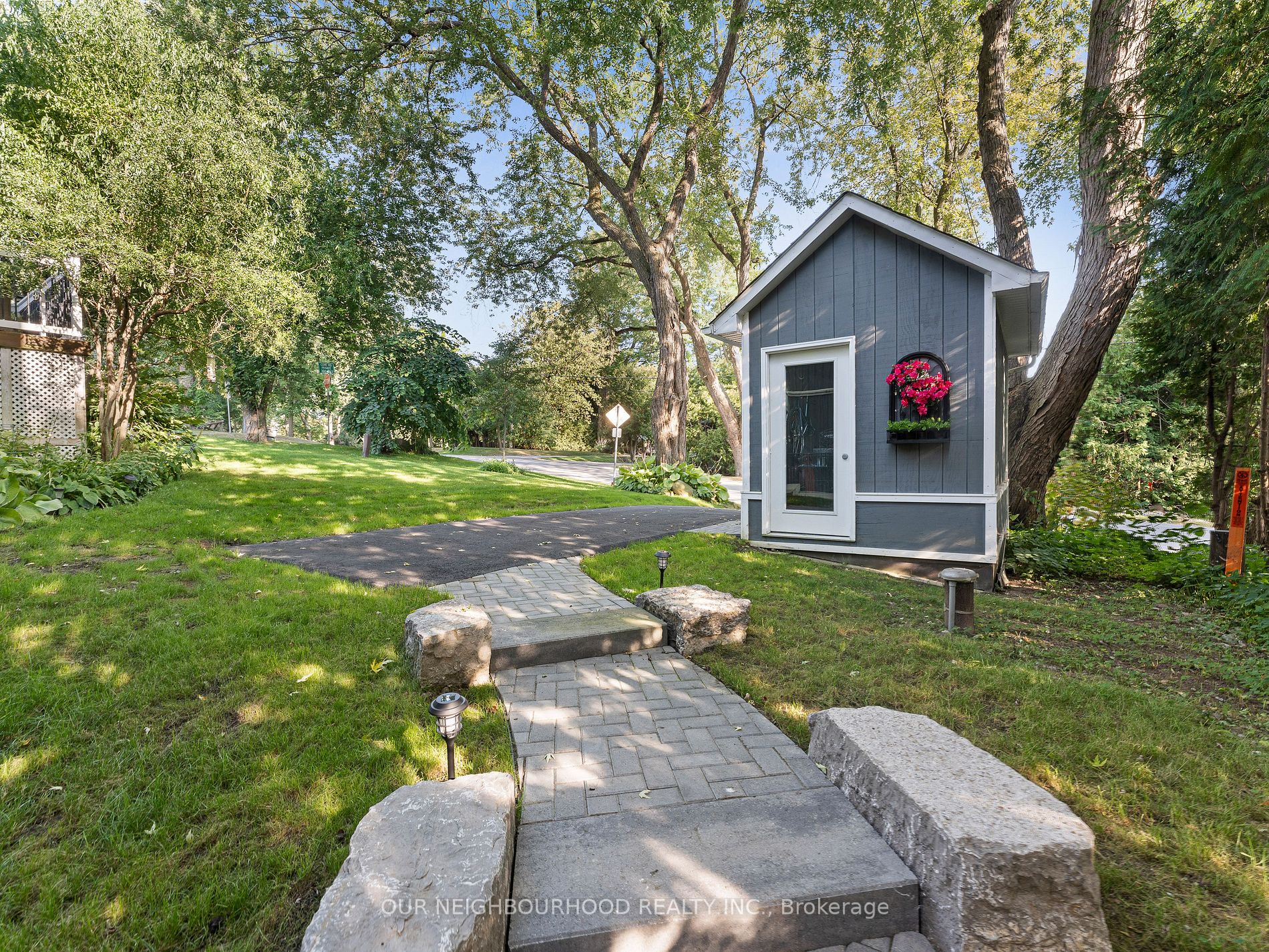 132 Cove Rd, #Bsmt