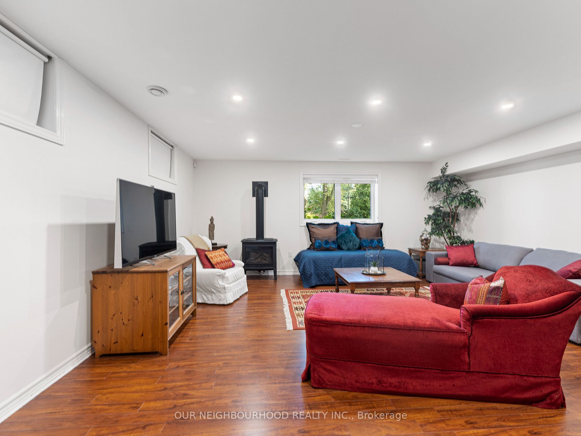 132 Cove Rd, #Bsmt