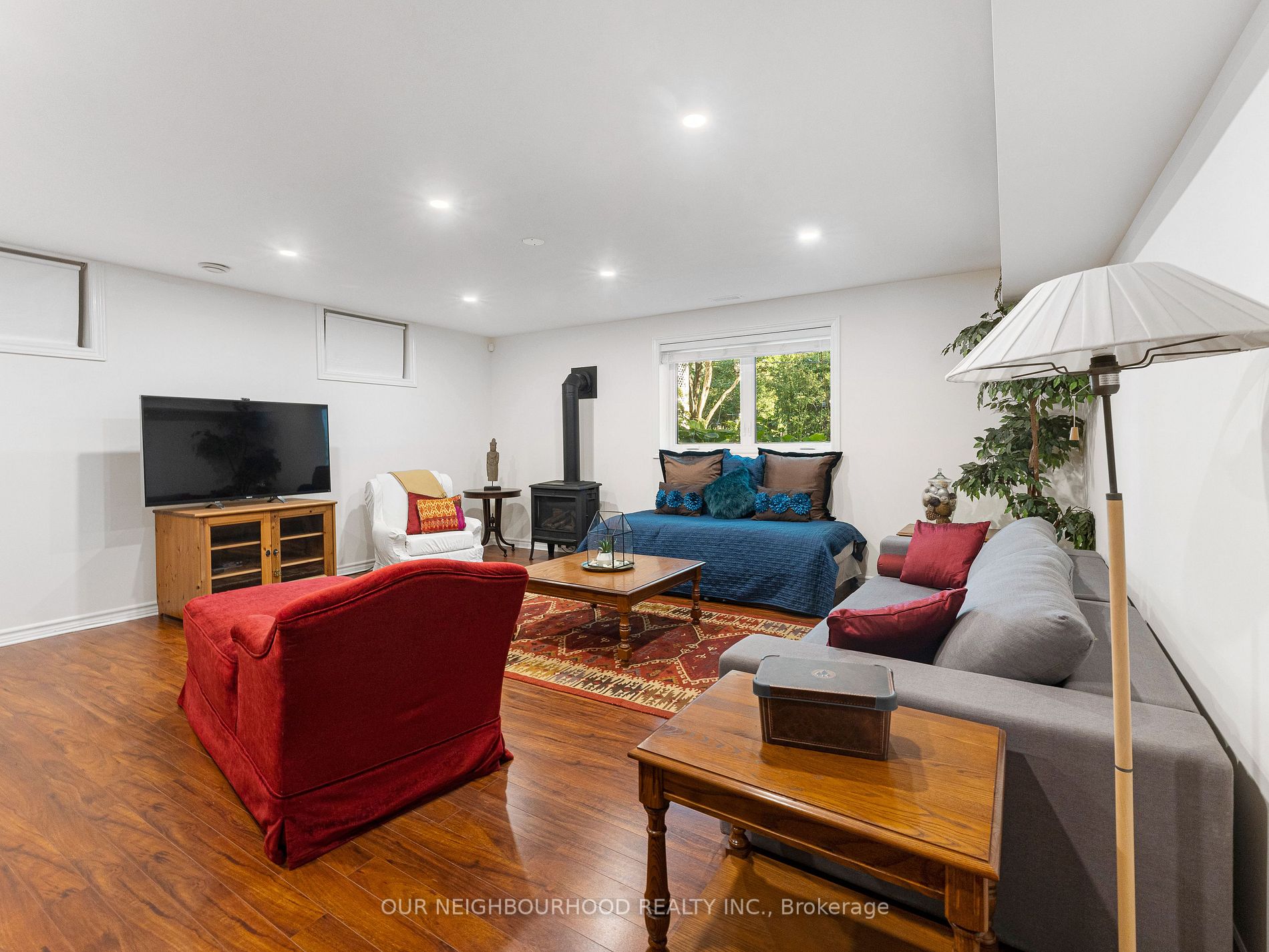 132 Cove Rd, #Bsmt