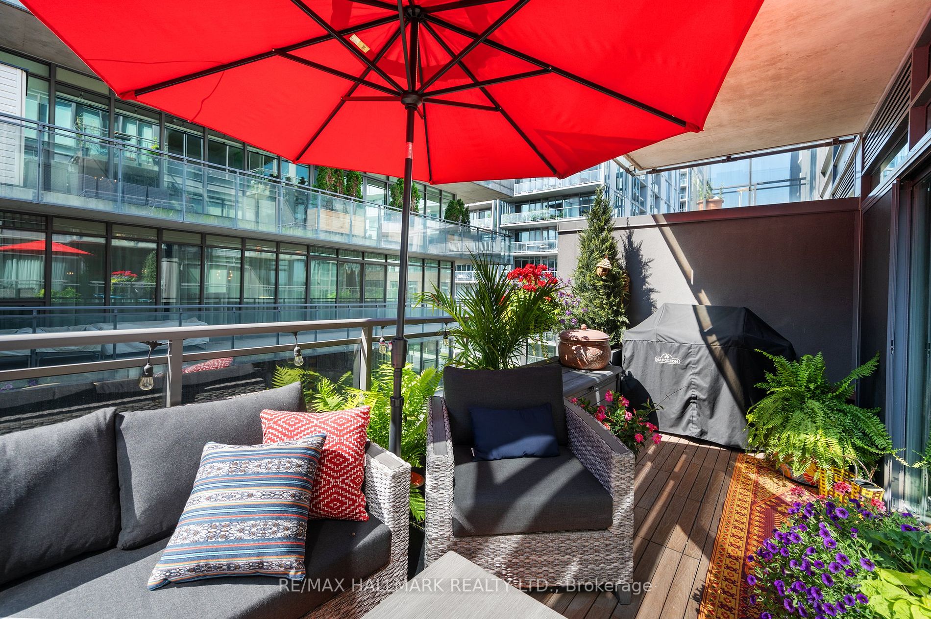 90 Broadview Ave, #526